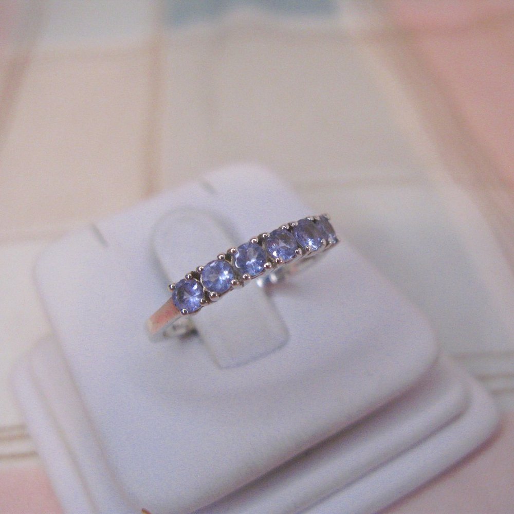 Sterling Silver Light Purple Six Stone Ring Size 8